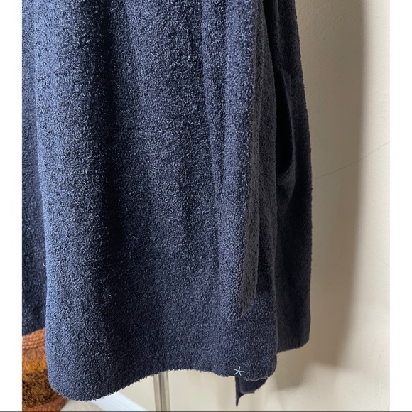 Barefoot Dreams Navy Blue CozyChic Lite Drape Front Island Wrap Size L/XL - Picture 4 of 8